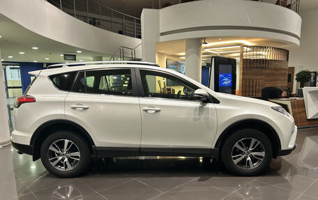 Toyota RAV4, 2016 год, 2 879 000 рублей, 8 фотография