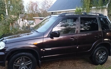 Chevrolet Niva I рестайлинг, 2010 год, 530 000 рублей, 7 фотография