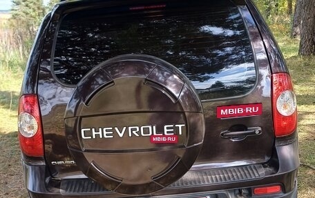 Chevrolet Niva I рестайлинг, 2010 год, 530 000 рублей, 4 фотография