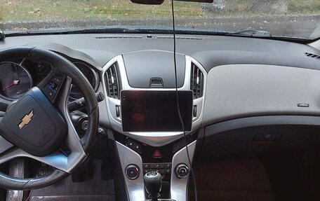 Chevrolet Cruze II, 2013 год, 870 000 рублей, 8 фотография
