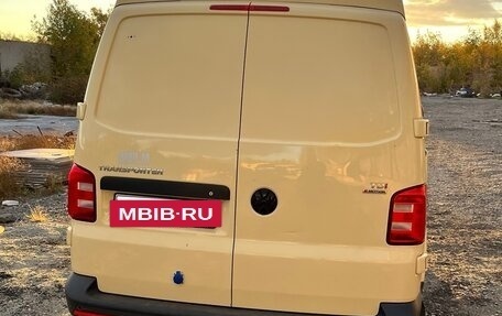 Volkswagen Transporter T6 рестайлинг, 2016 год, 1 300 000 рублей, 3 фотография