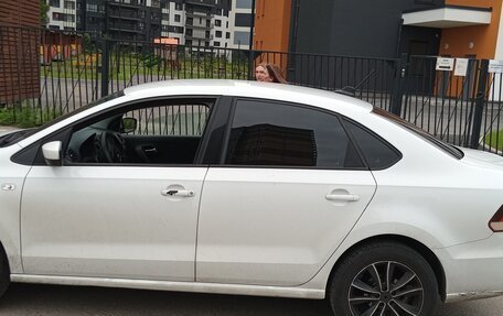 Volkswagen Polo VI (EU Market), 2018 год, 800 000 рублей, 4 фотография