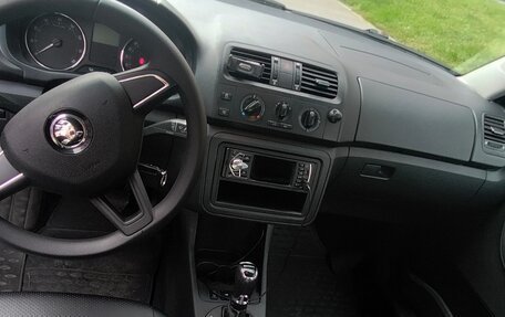 Skoda Fabia II, 2013 год, 500 000 рублей, 10 фотография
