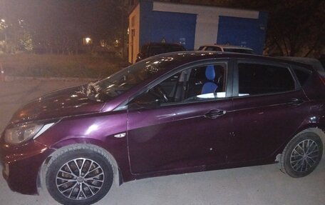 Hyundai Solaris II рестайлинг, 2011 год, 470 000 рублей, 7 фотография