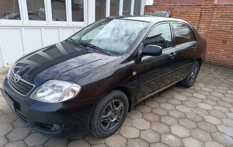 Toyota Corolla, 2004 год, 575 000 рублей, 2 фотография