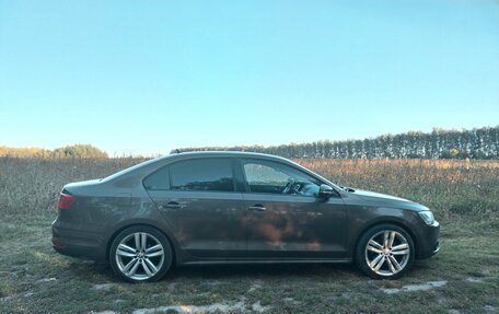 Volkswagen Jetta VI, 2012 год, 1 170 000 рублей, 2 фотография