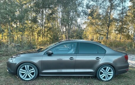 Volkswagen Jetta VI, 2012 год, 1 170 000 рублей, 4 фотография