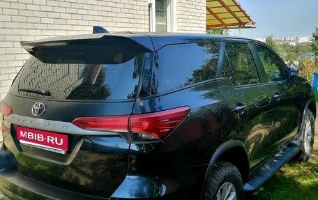 Toyota Fortuner II, 2018 год, 3 000 000 рублей, 2 фотография
