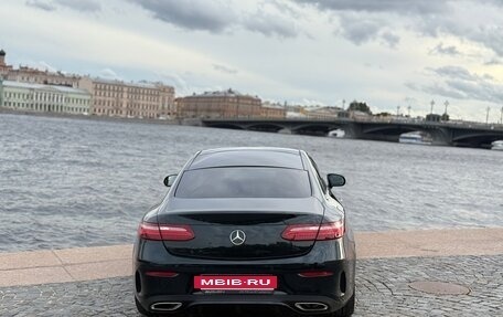 Mercedes-Benz E-Класс, 2017 год, 3 150 000 рублей, 6 фотография