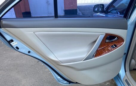 Toyota Camry, 2008 год, 1 190 000 рублей, 16 фотография