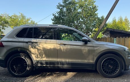 Volkswagen Tiguan II, 2017 год, 2 550 000 рублей, 4 фотография