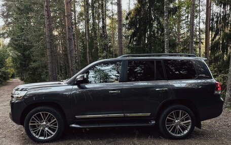 Toyota Land Cruiser 200, 2016 год, 6 100 000 рублей, 4 фотография