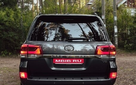 Toyota Land Cruiser 200, 2016 год, 6 100 000 рублей, 2 фотография