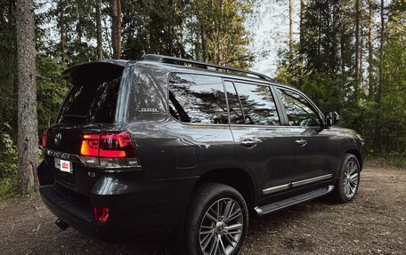 Toyota Land Cruiser 200, 2016 год, 6 100 000 рублей, 19 фотография