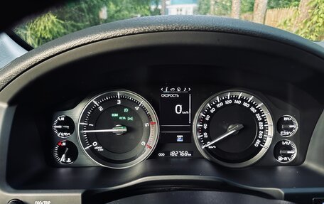 Toyota Land Cruiser 200, 2016 год, 6 100 000 рублей, 13 фотография