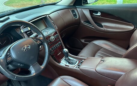 Infiniti QX50 I рестайлинг, 2016 год, 2 200 000 рублей, 2 фотография