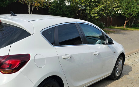 Opel Astra J, 2011 год, 860 000 рублей, 4 фотография