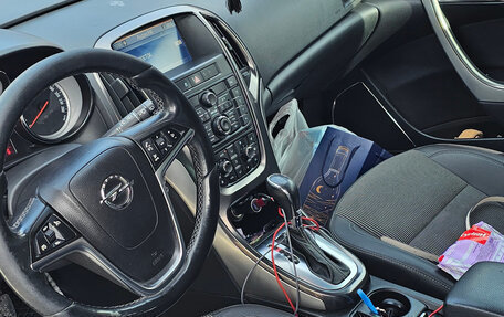 Opel Astra J, 2011 год, 860 000 рублей, 6 фотография