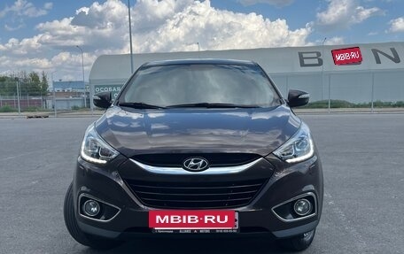 Hyundai ix35 I рестайлинг, 2015 год, 1 590 000 рублей, 2 фотография