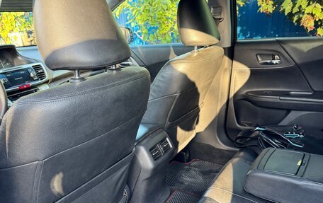 Honda Accord IX рестайлинг, 2013 год, 1 300 000 рублей, 16 фотография