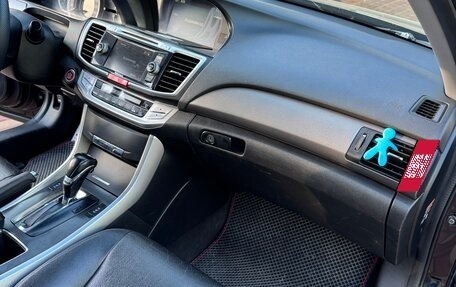 Honda Accord IX рестайлинг, 2013 год, 1 300 000 рублей, 10 фотография