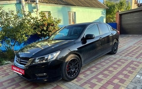 Honda Accord IX рестайлинг, 2013 год, 1 300 000 рублей, 28 фотография