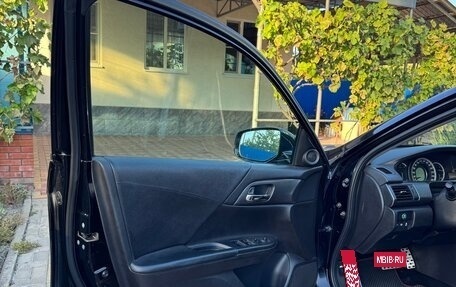 Honda Accord IX рестайлинг, 2013 год, 1 300 000 рублей, 21 фотография