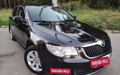 Skoda Superb III рестайлинг, 2011 год, 960 000 рублей, 10 фотография