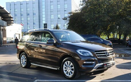 Mercedes-Benz M-Класс, 2012 год, 1 990 000 рублей, 3 фотография