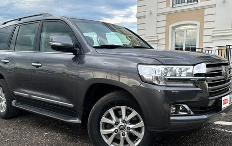 Toyota Land Cruiser 200, 2018 год, 7 800 000 рублей, 2 фотография