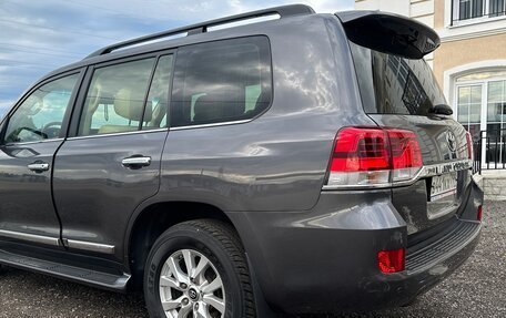 Toyota Land Cruiser 200, 2018 год, 7 800 000 рублей, 5 фотография