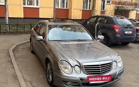 Mercedes-Benz E-Класс, 2008 год, 550 000 рублей, 2 фотография
