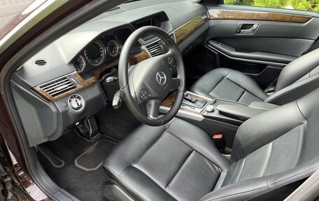 Mercedes-Benz E-Класс, 2011 год, 1 380 000 рублей, 10 фотография