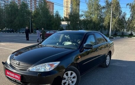 Toyota Camry V40, 2004 год, 685 000 рублей, 1 фотография