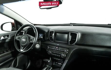 KIA Sportage IV рестайлинг, 2018 год, 2 249 700 рублей, 9 фотография