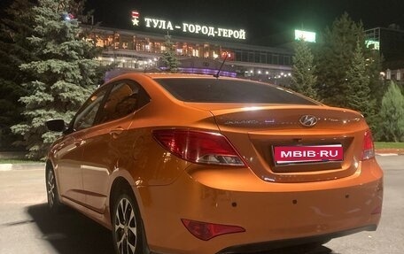 Hyundai Solaris II рестайлинг, 2016 год, 950 000 рублей, 1 фотография