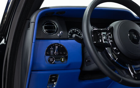 Rolls-Royce Cullinan, 2020 год, 28 490 000 рублей, 13 фотография