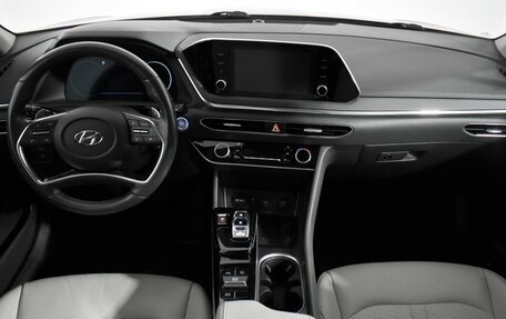 Hyundai Sonata VIII, 2020 год, 2 200 000 рублей, 14 фотография