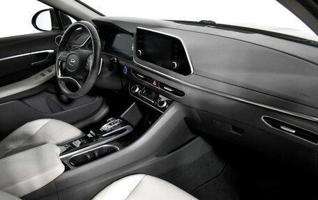 Hyundai Sonata VIII, 2020 год, 2 200 000 рублей, 12 фотография