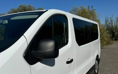 Renault Trafic, 2017 год, 1 570 000 рублей, 6 фотография