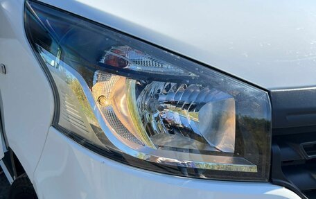 Renault Trafic, 2017 год, 1 570 000 рублей, 4 фотография