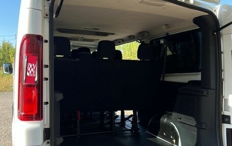 Renault Trafic, 2017 год, 1 570 000 рублей, 9 фотография