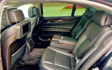 BMW 7 серия, 2009 год, 1 480 000 рублей, 19 фотография