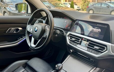 BMW 3 серия, 2019 год, 2 975 000 рублей, 14 фотография