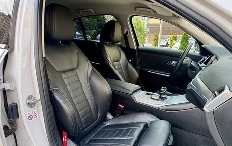 BMW 3 серия, 2019 год, 2 975 000 рублей, 13 фотография
