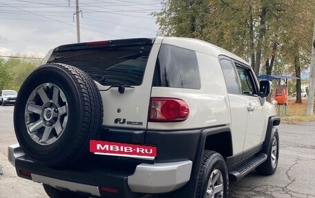 Toyota FJ Cruiser, 2022 год, 4 050 000 рублей, 4 фотография