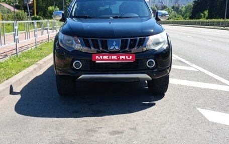 Mitsubishi L200 IV рестайлинг, 2017 год, 2 090 000 рублей, 4 фотография