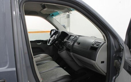 Volkswagen Transporter T5 рестайлинг, 2011 год, 899 000 рублей, 12 фотография