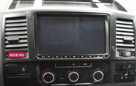 Volkswagen Transporter T5 рестайлинг, 2011 год, 899 000 рублей, 10 фотография