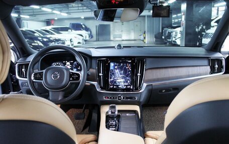 Volvo S90 II рестайлинг, 2021 год, 3 094 000 рублей, 18 фотография